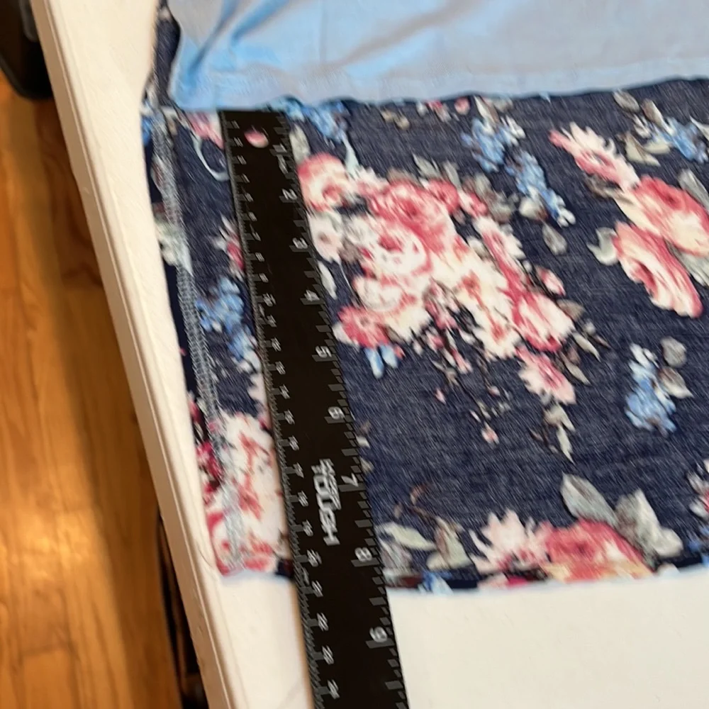 Agnes & Dora size large light blue front high low tee navy print back - Picture 12 of 16